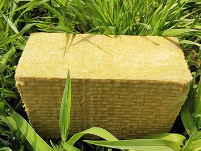 复合保温岩棉板
